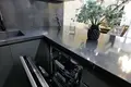 На год три спальни сдается квартира