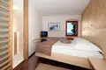 Отель 164 м² Пореч, Хорватия