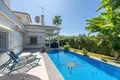 Вилла 3 спальни 346 м² Artola, Испания
