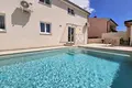 Villa de 4 dormitorios 260 m² Pola, Croacia