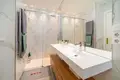 Mieszkanie 2 pokoi 104 m² Malaga, Hiszpania