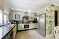 Haus 5 Schlafzimmer 271 m² Dos Hermanas, Spanien