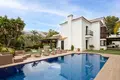 Villa de 4 dormitorios 373 m² Benahavis, Španjolska