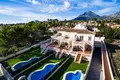 Villa 12 Schlafzimmer 894 m² La Nucia, Spanien