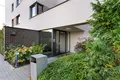 Mieszkanie 3 pokoi 77 m² Warszawa, Polska