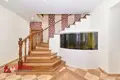 Cottage 438 m² Valiarjanava, Belarus