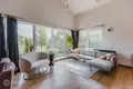 Mieszkanie 2 pokoi 81 m² Ryga, Łotwa