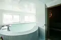 Dom 6 pokojów 370 m² Ryga, Łotwa