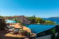 Villa de tres dormitorios 576 m² Lustica, Montenegro
