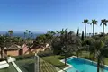 7-Schlafzimmer-Villa 780 m² Marbella, Spanien