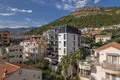 Mieszkanie 2 pokoi 67 m² Sveti Stefan, Czarnogóra