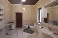 Dom 5 pokojów 300 m² Usatove, Ukraina