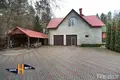 Cottage 257 m² Ratamka, Belarus