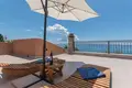 4 bedroom house 220 m² Grad Omis, Croatia
