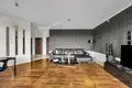 Mieszkanie 4 pokoi 114 m² Warszawa, Polska