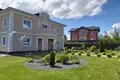 Casa 294 m² Samahvalavicy, Belarús