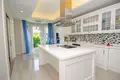 4 bedroom Villa 320 m² Dosemealti, Turkey