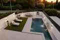 4 bedroom house 278 m² Dos Hermanas, Spain