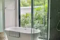 Mieszkanie 3 pokoi 330 m² Si Sunthon, Tajlandia