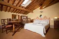 Villa 31 habitación 2 000 m² Pontassieve, Italia