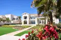 6 bedroom house 725 m² Pervolia, Cyprus