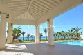 6 bedroom house 725 m² Pervolia, Cyprus