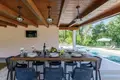 Haus 4 Schlafzimmer 240 m² Buroli, Kroatien