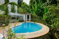 villa de 5 chambres 1 400 m² Karon, Thaïlande