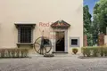 Propiedad comercial 2 200 m² en Florencia, Italia