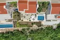 Дом 9 комнат 230 м² Podi, Черногория