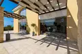 Shop 297 m² in Peyia, Cyprus
