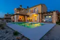 Villa de 4 dormitorios 179 m² Pola, Croacia