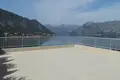 3 bedroom apartment 190 m² Dobrota, Montenegro