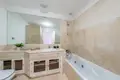 Mieszkanie 2 pokoi 106 m² Manilva, Hiszpania