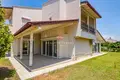 4 bedroom house 360 m² Kumluca, Turkey