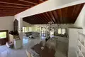 Apartamento 5 habitaciones 350 m² en Moniatis, Chipre
