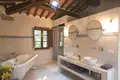 6-Schlafzimmer-Villa 500 m² Cortona, Italien