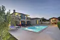 Villa 8 Schlafzimmer 440 m² Opcina Medulin, Kroatien