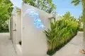 Villa 8 Schlafzimmer 1 000 m² Seminyak, Indonesien