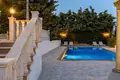 6-Schlafzimmer-Villa 650 m² Mouttagiaka, Zypern