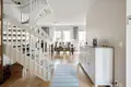 Mieszkanie 4 pokoi 95 m² Hyvinkaa, Finlandia