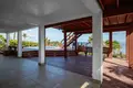 4 bedroom house 44 508 m² West Bay, Honduras