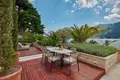 Villa de 4 dormitorios 420 m² Dobrota, Montenegro