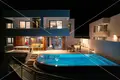 Casa 4 habitaciones 447 m² Opcina Brela, Croacia