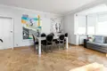 2 bedroom apartment 100 m² Warsaw, Poland
