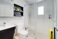 4 bedroom house 242 m² Dos Hermanas, Spain