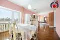 Ferienhaus 551 m² Barauljany, Belarus