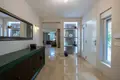 Haus 4 Schlafzimmer 295 m² Artola, Spanien