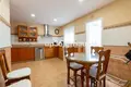 3 bedroom apartment 165 m² Dos Hermanas, Spain
