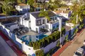 4-Schlafzimmer-Villa 415 m² San Pedro Alcantara, Spanien